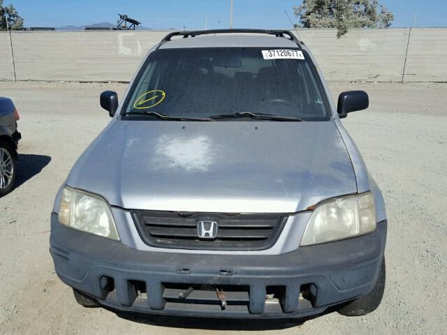 JHLRD2847YC015493 - 2000 HONDA CR-V LX SILVER photo 9