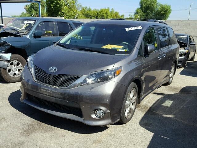 5TDXK3DCXDS284447 - 2013 TOYOTA SIENNA SPO GRAY photo 2