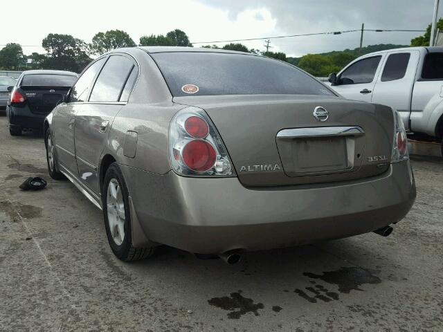 1N4BL11D25C144717 - 2005 NISSAN ALTIMA SE GOLD photo 3