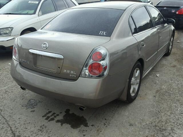 1N4BL11D25C144717 - 2005 NISSAN ALTIMA SE GOLD photo 4