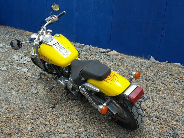 JH2RC44427M101215 - 2007 HONDA VT750 DC YELLOW photo 3