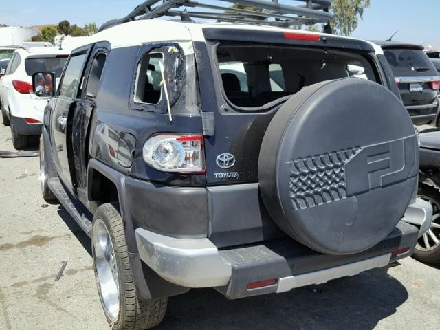 JTEZU11F370018132 - 2007 TOYOTA FJ CRUISER BLACK photo 3