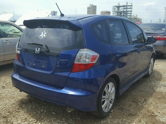 JHMGE8H40AC003534 - 2010 HONDA FIT BLUE photo 4