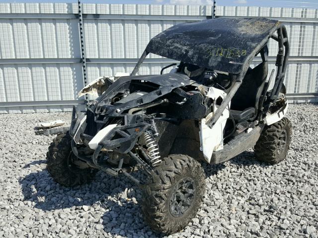 3JBPGAP28GJ000475 - 2016 CAN-AM MAVERICK 1 WHITE photo 2