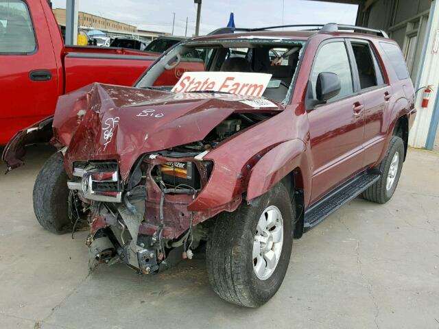 JTEBU14R258032044 - 2005 TOYOTA 4RUNNER MAROON photo 2