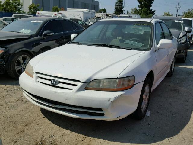 1HGCG56681A124421 - 2001 HONDA ACCORD EX WHITE photo 2