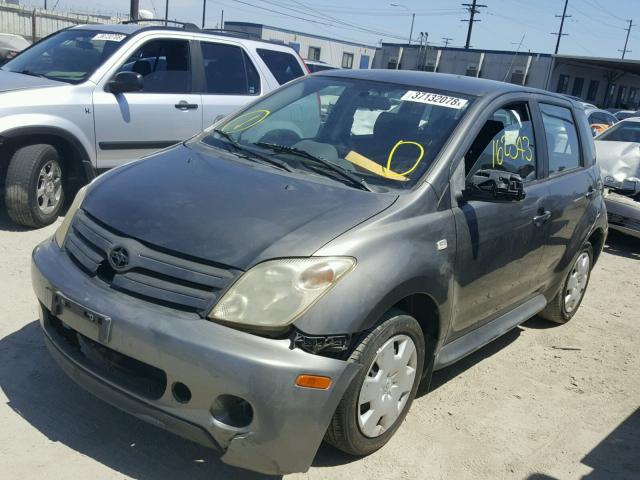 JTKKT624650102423 - 2005 TOYOTA SCION XA GRAY photo 2