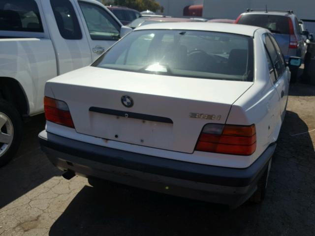 WBACA5312NFG01216 - 1992 BMW 318 I WHITE photo 4