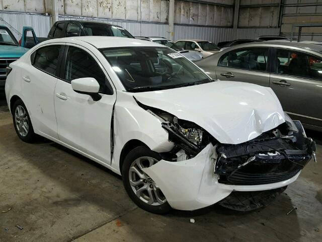 3MYDLBZV7GY135917 - 2016 TOYOTA SCION IA WHITE photo 1