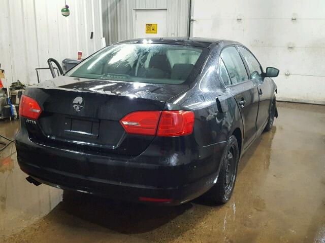 3VW2K7AJ0DM361358 - 2013 VOLKSWAGEN JETTA BASE 黑色 照片 4