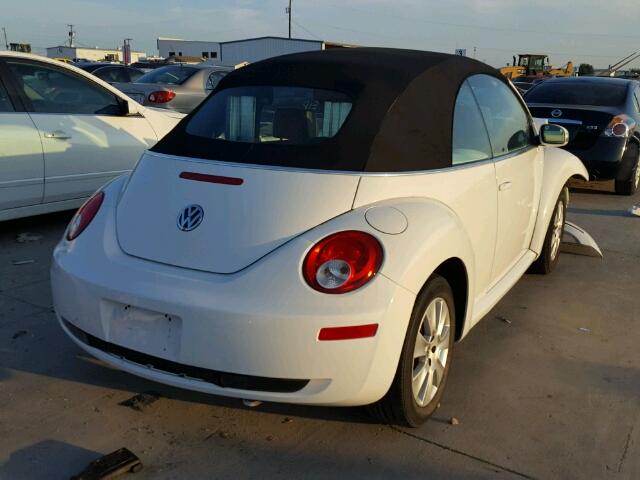 3VWRF31Y49M403949 - 2009 VOLKSWAGEN NEW BEETLE WHITE photo 4