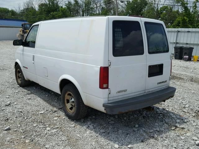 1GCDL19W2YB132778 - 2000 CHEVROLET ASTRO WHITE photo 3