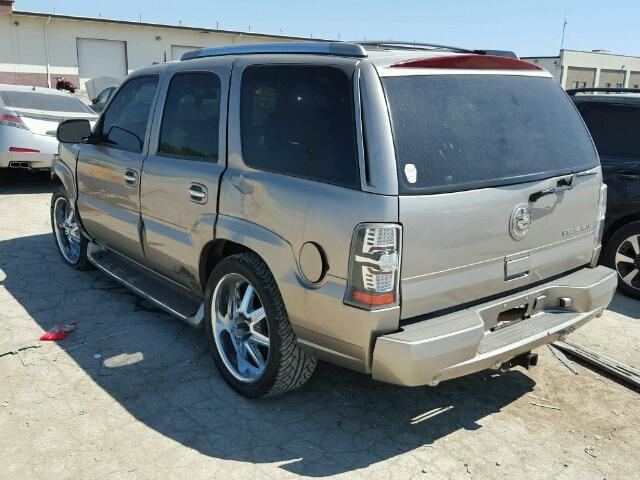 1GYEK63N13R289796 - 2003 CADILLAC ESCALADE GOLD photo 3