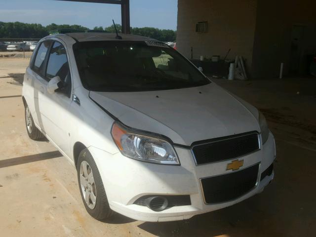 KL1TD66E09B611405 - 2009 CHEVROLET AVEO LS WHITE photo 1
