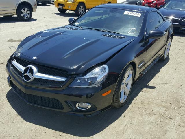 WDBSK71F99F149160 - 2009 MERCEDES-BENZ SL 550 BLACK photo 2