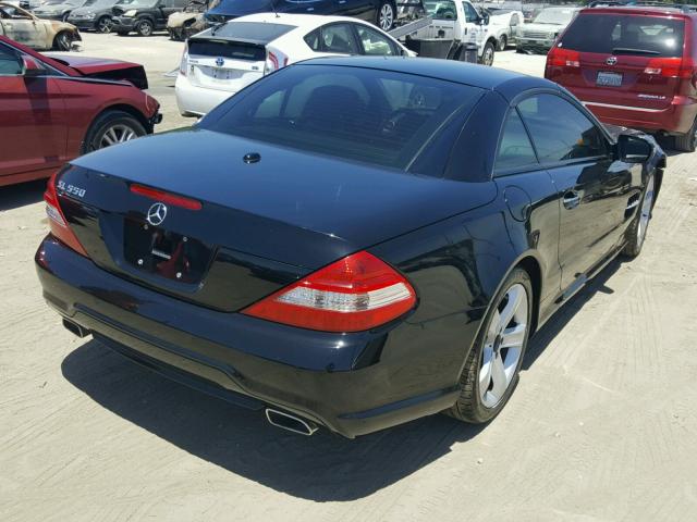 WDBSK71F99F149160 - 2009 MERCEDES-BENZ SL 550 BLACK photo 4