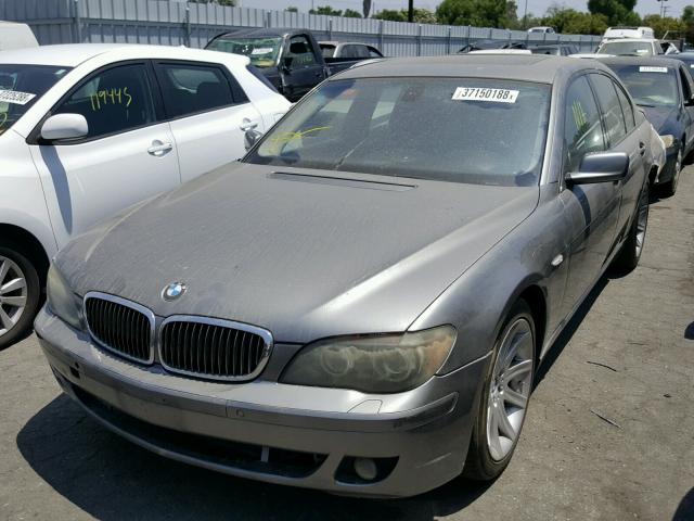 WBAHL83556DT06593 - 2006 BMW 750 I GRAY photo 2