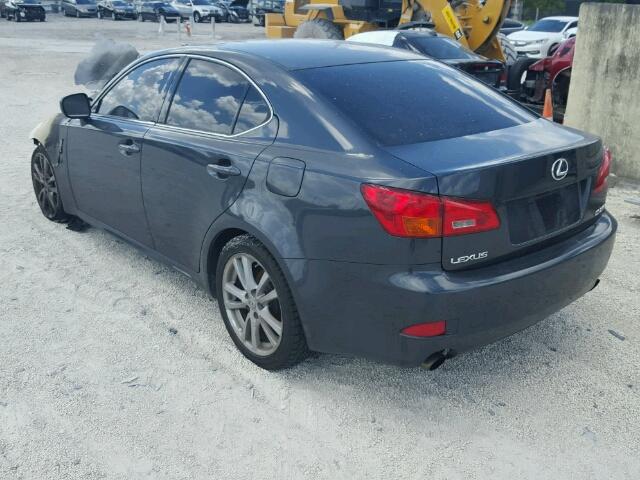 JTHBK262362017751 - 2006 LEXUS IS 250 GRAY photo 3