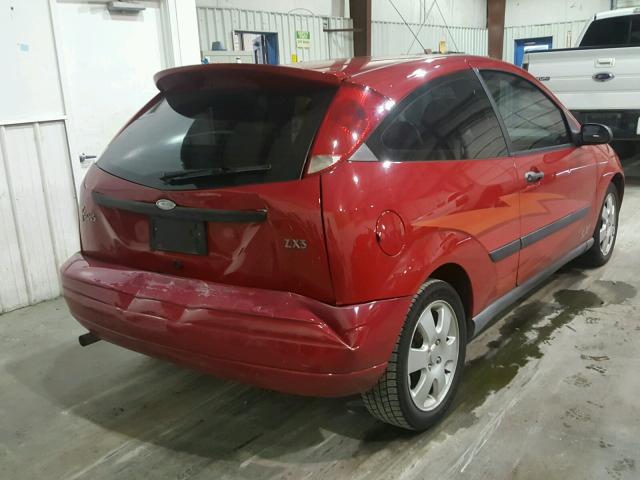 3FAFP31312R236648 - 2002 FORD FOCUS ZX3 RED photo 4