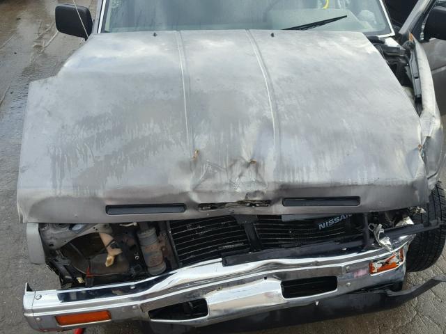 1N6ND11S7KC373096 - 1989 NISSAN D21 SHORT GRAY photo 7