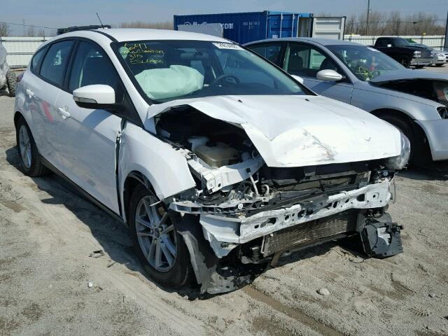 1FADP3K23FL223708 - 2015 FORD FOCUS SE WHITE photo 1