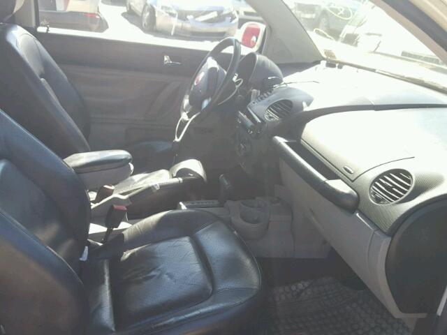 3VWCK21C63M423319 - 2003 VOLKSWAGEN NEW BEETLE 白色 照片 5