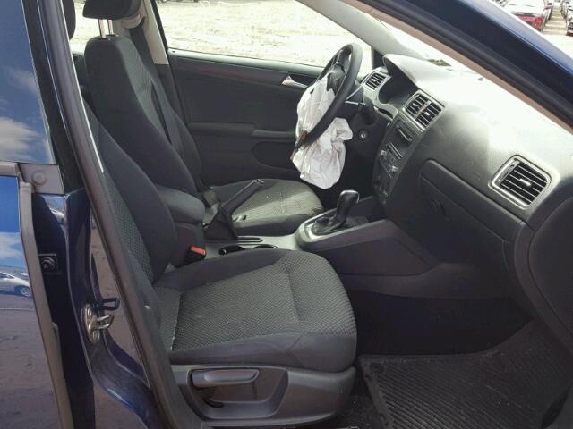 3VW2K7AJ7CM344197 - 2012 VOLKSWAGEN JETTA BASE Կապույտ լուսանկար 5
