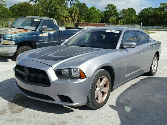 2B3CL3CG7BH532652 - 2011 DODGE CHARGER GRAY photo 2