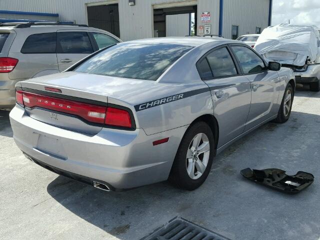 2B3CL3CG7BH532652 - 2011 DODGE CHARGER GRAY photo 4