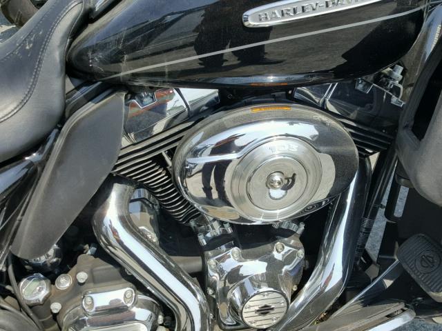 1HD1KEM13BB679444 - 2011 HARLEY-DAVIDSON FLHTK BLACK photo 7