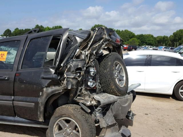 1J4GL38K95W722868 - 2005 JEEP LIBERTY RE GREEN photo 9