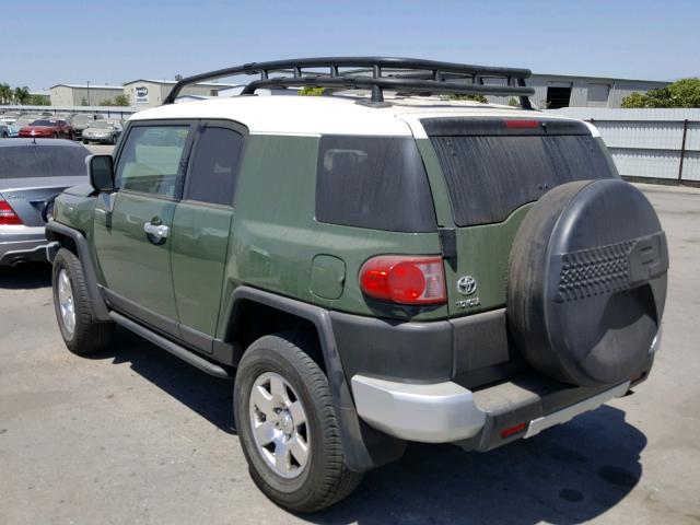 JTEBU4BF6AK070335 - 2010 TOYOTA FJ CRUISER GREEN photo 3