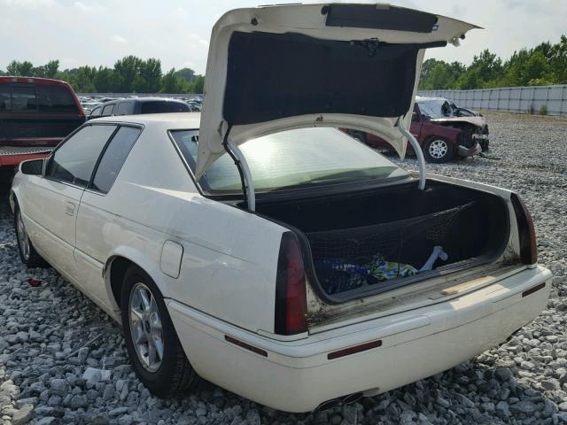 1G6EC12952B106839 - 2002 CADILLAC ELDORADO C WHITE photo 3