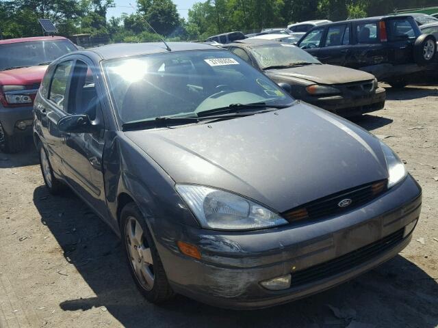 3FAFP37302R196232 - 2002 FORD FOCUS ZX5 GRAY photo 1