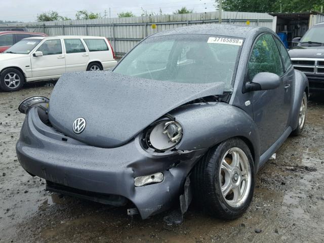 3VWCB21C92M409901 - 2002 VOLKSWAGEN NEW BEETLE 灰色 照片 2