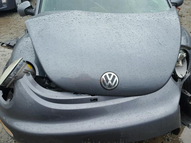 3VWCB21C92M409901 - 2002 VOLKSWAGEN NEW BEETLE 灰色 照片 7