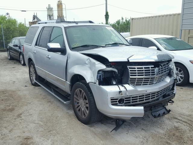 5LMJJ2H54DEL01059 - 2013 LINCOLN NAVIGATOR SILVER photo 1