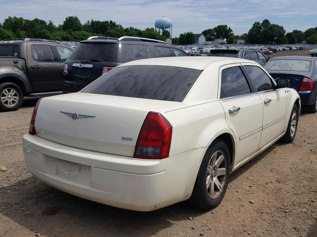 2C3KA43R87H618829 - 2007 CHRYSLER 300 WHITE photo 4