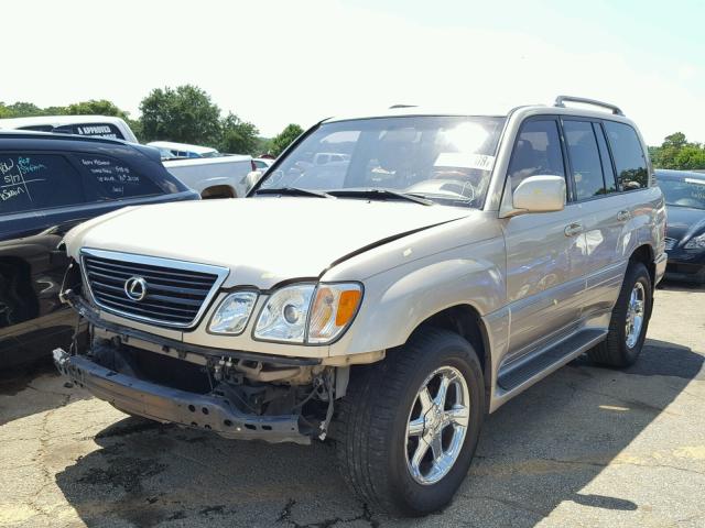 JTJHT00W823516555 - 2002 LEXUS LX 470 TAN photo 2