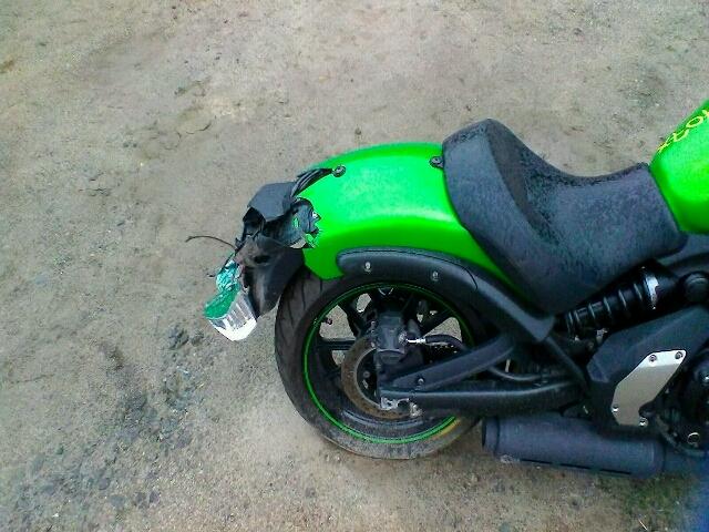 JKAENEA16FDA02863 - 2015 KAWASAKI EN650 A მწვანე ფოტო 6