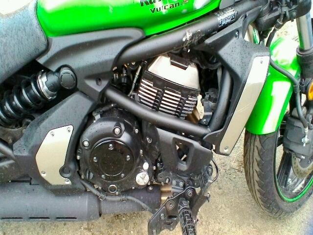 JKAENEA16FDA02863 - 2015 KAWASAKI EN650 A მწვანე ფოტო 7