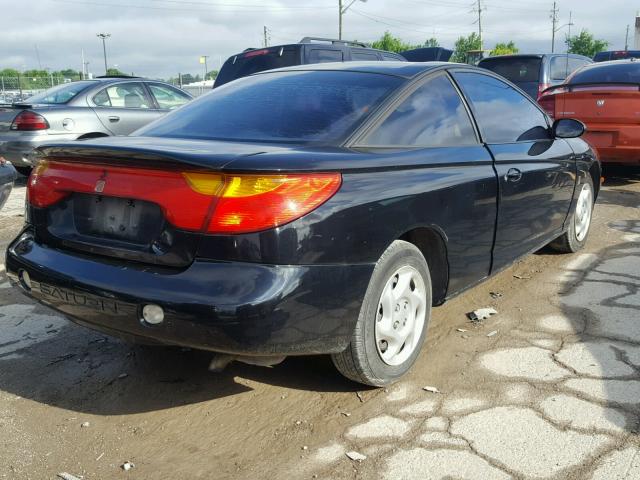 1G8ZR12791Z255704 - 2001 SATURN SC2 BLACK photo 4