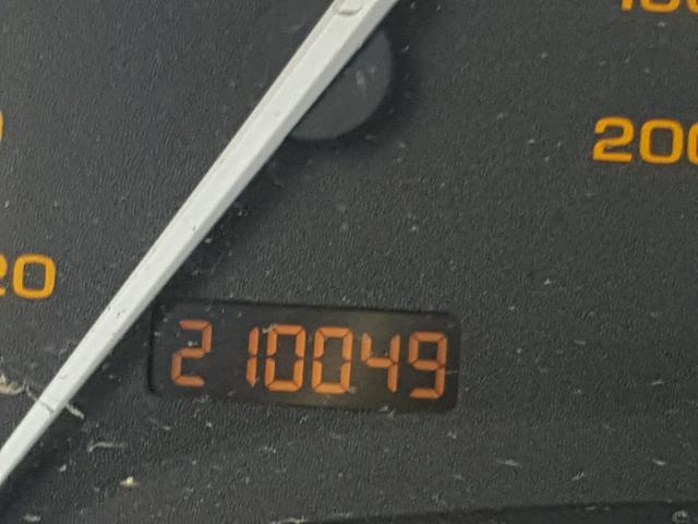 1G8ZR12791Z255704 - 2001 SATURN SC2 BLACK photo 8