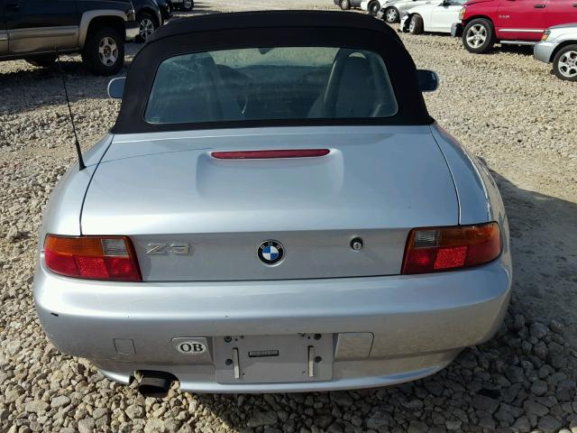 4USCH7333WLE10039 - 1998 BMW Z3 1.9 SILVER photo 6