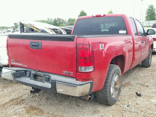 1GTR2VE32BZ346034 - 2011 GMC SIERRA K15 RED photo 4