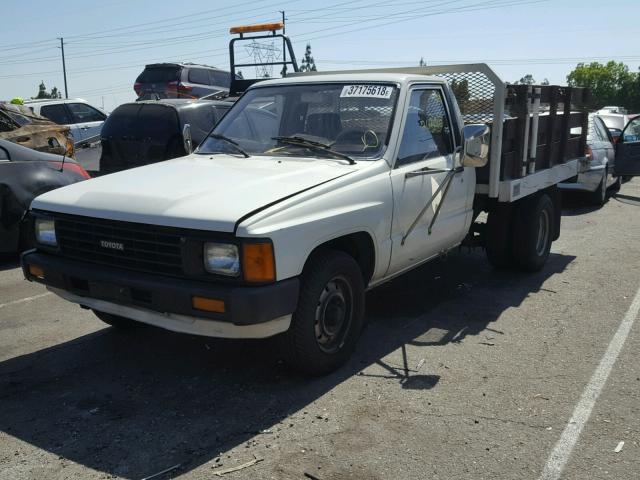 JT5RN55T7G7002978 - 1986 TOYOTA PICKUP CAB WHITE photo 2