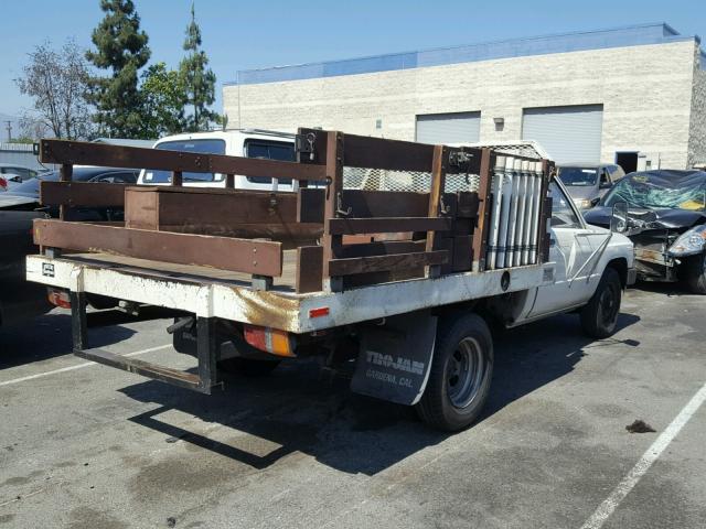 JT5RN55T7G7002978 - 1986 TOYOTA PICKUP CAB WHITE photo 4