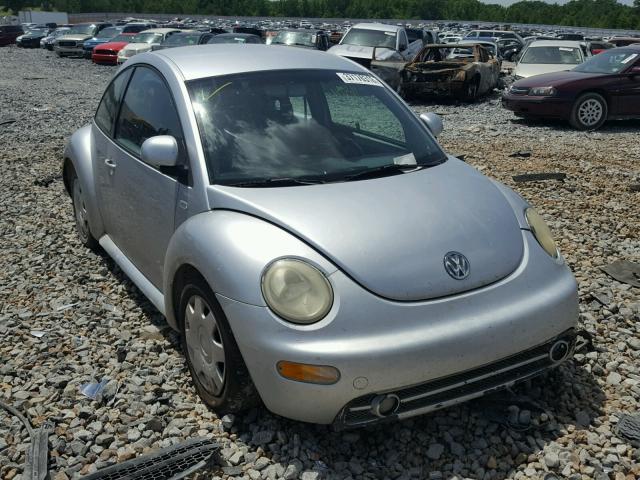 3VWCC21C2YM447007 - 2000 VOLKSWAGEN NEW BEETLE 银色 照片 1