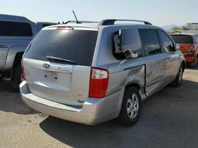 KNDMB233396307329 - 2009 KIA SEDONA EX SILVER photo 4