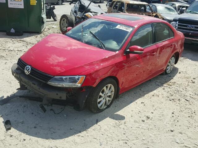 3VWDZ7AJ9BM387670 - 2011 VOLKSWAGEN JETTA RED photo 2